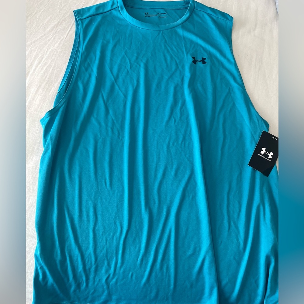 Men’s Under Armour top